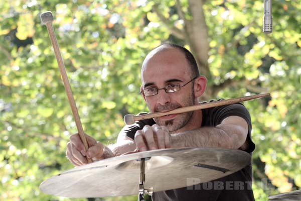 ONE LICK LESS - 2012-09-09 - PARIS - Square de la Place des Fetes - 